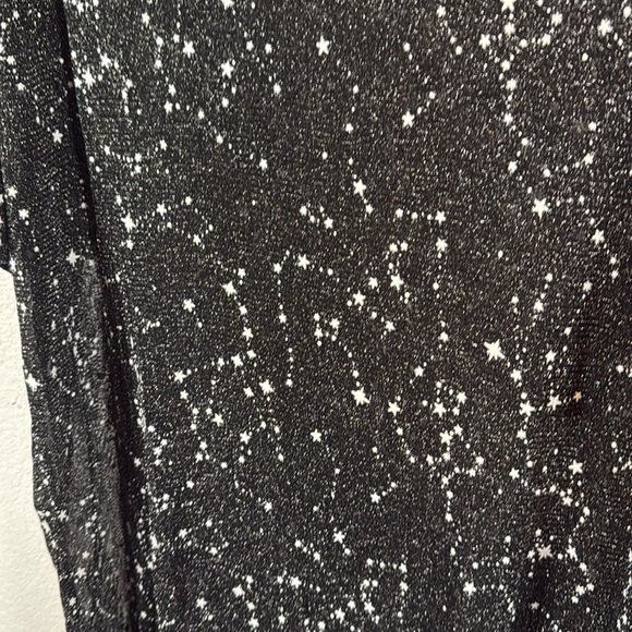 Mesh Sparkling Star Oversized Tee Size Medium - Picture 2 of 6
